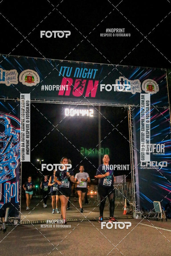 Buy your photos of the eventItu Night Run on Fotop