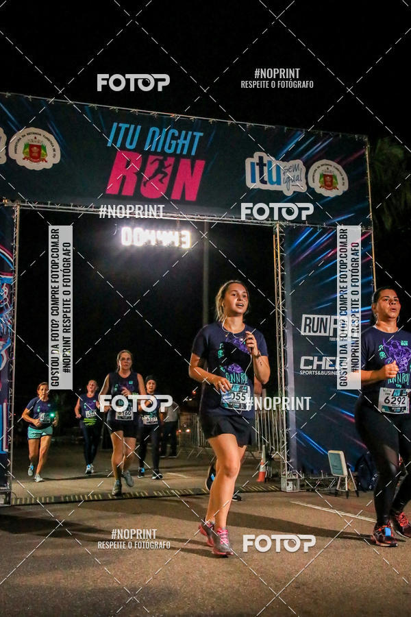 Buy your photos of the eventItu Night Run on Fotop