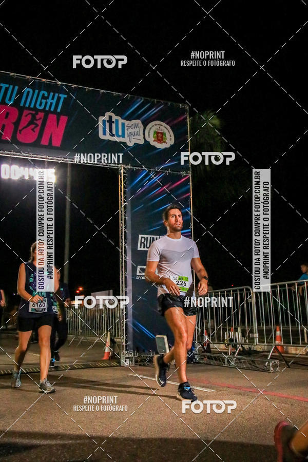 Buy your photos of the eventItu Night Run on Fotop