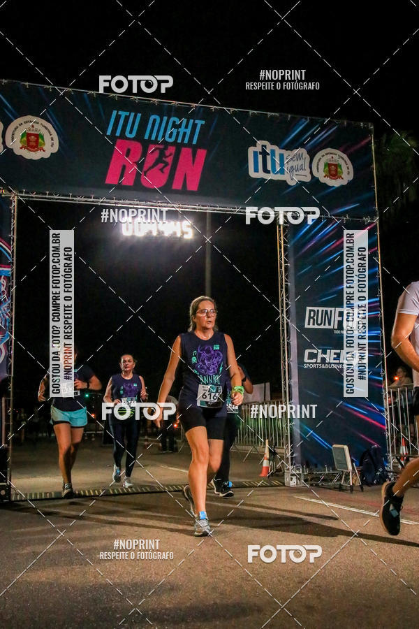 Buy your photos of the eventItu Night Run on Fotop