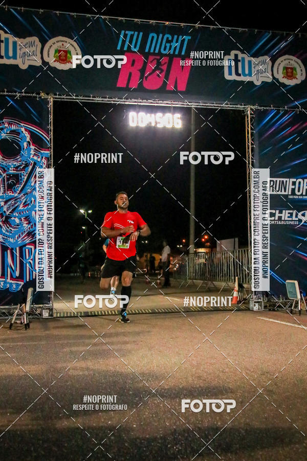 Buy your photos of the eventItu Night Run on Fotop