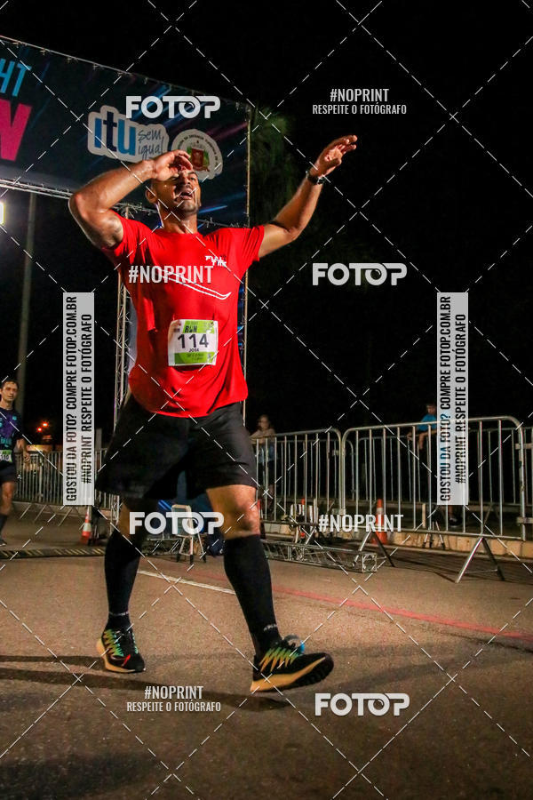 Buy your photos of the eventItu Night Run on Fotop