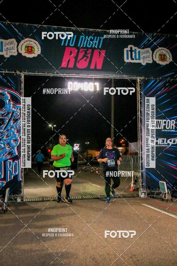 Buy your photos of the eventItu Night Run on Fotop