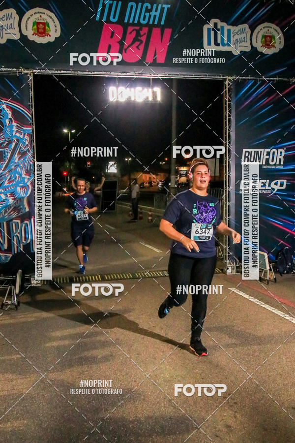 Buy your photos of the eventItu Night Run on Fotop