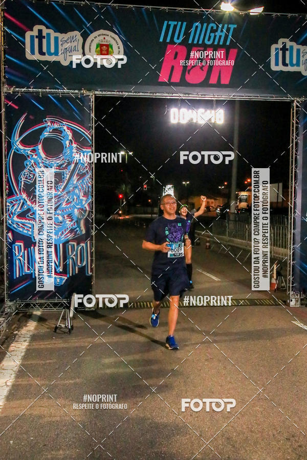 Buy your photos of the eventItu Night Run on Fotop