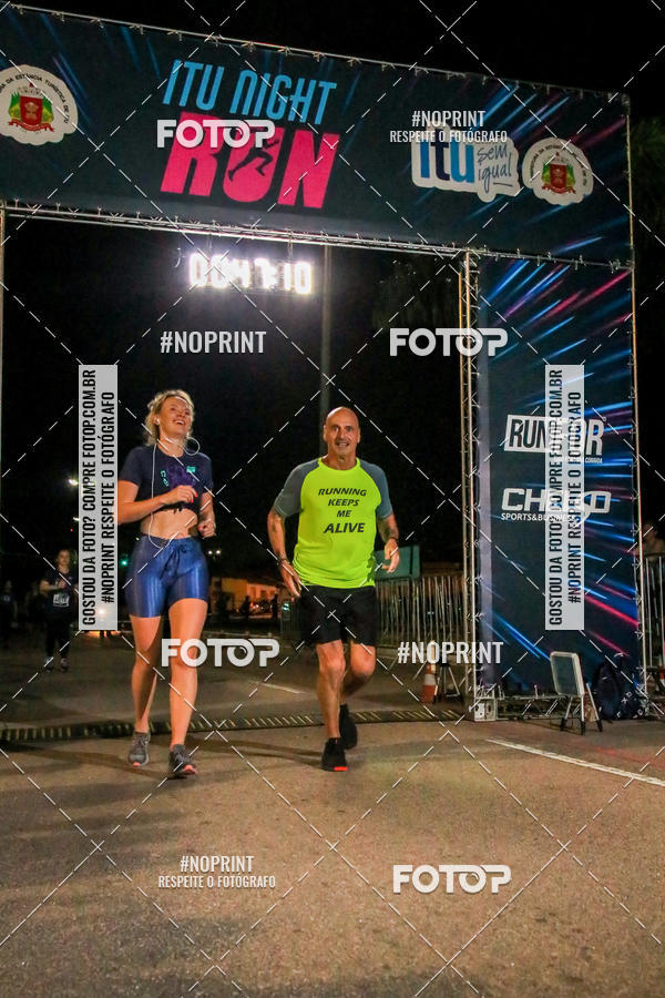 Buy your photos of the eventItu Night Run on Fotop