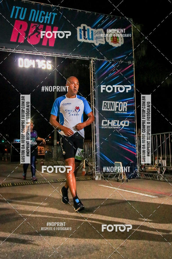 Buy your photos of the eventItu Night Run on Fotop