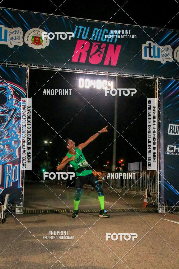 Buy your photos of the eventItu Night Run on Fotop