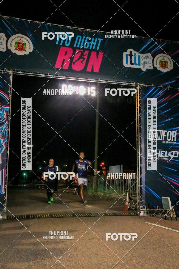 Buy your photos of the eventItu Night Run on Fotop