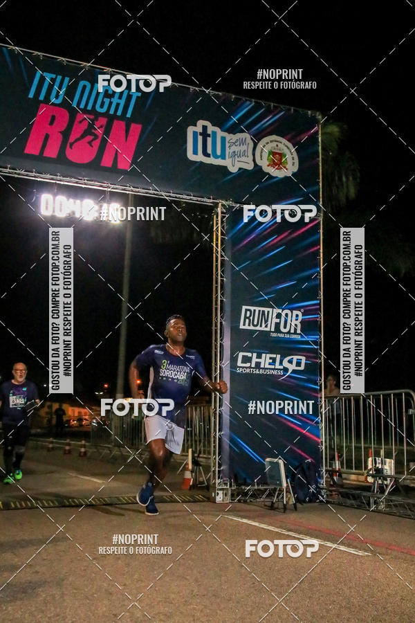 Buy your photos of the eventItu Night Run on Fotop