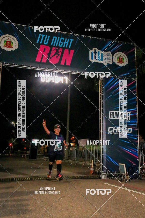 Buy your photos of the eventItu Night Run on Fotop