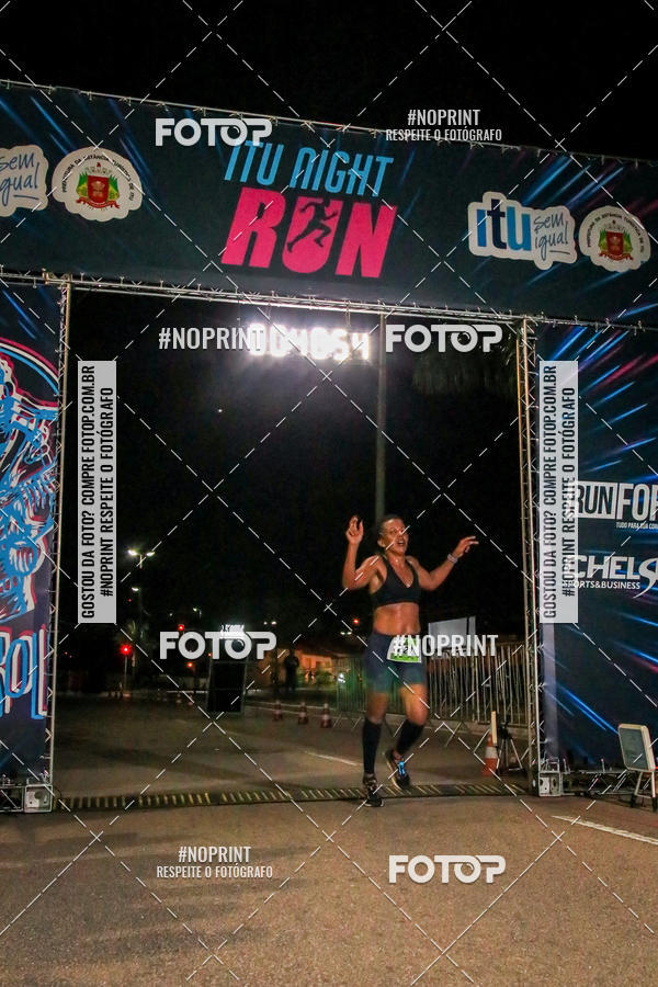Buy your photos of the eventItu Night Run on Fotop
