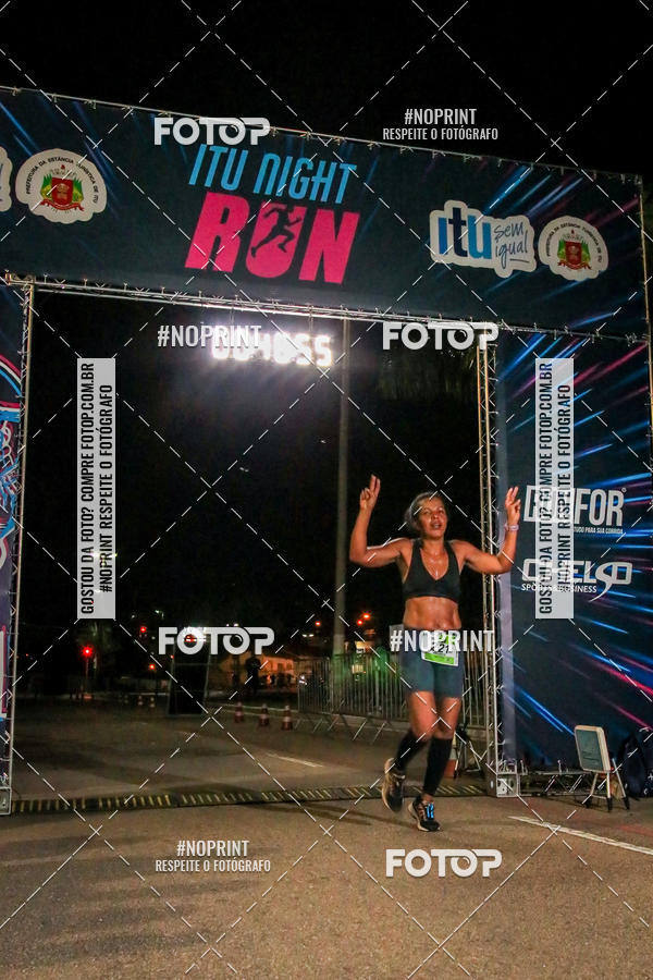 Buy your photos of the eventItu Night Run on Fotop