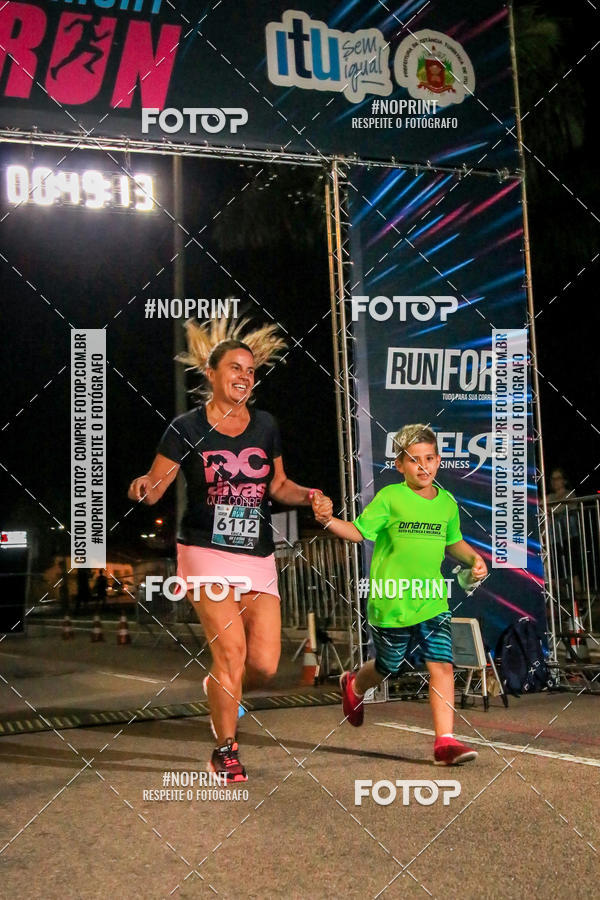 Buy your photos of the eventItu Night Run on Fotop