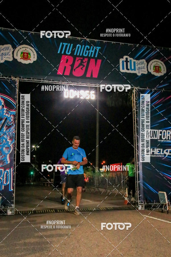 Buy your photos of the eventItu Night Run on Fotop