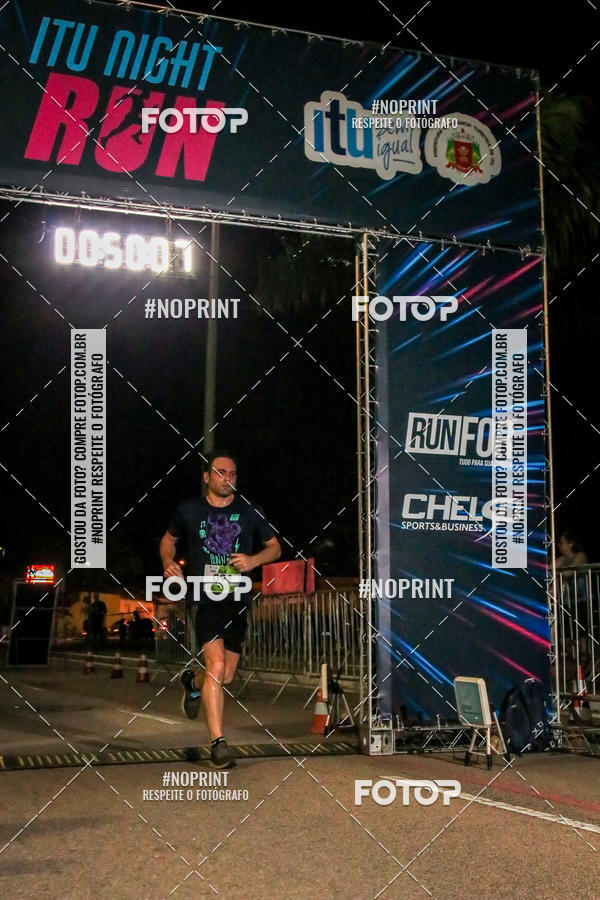Buy your photos of the eventItu Night Run on Fotop