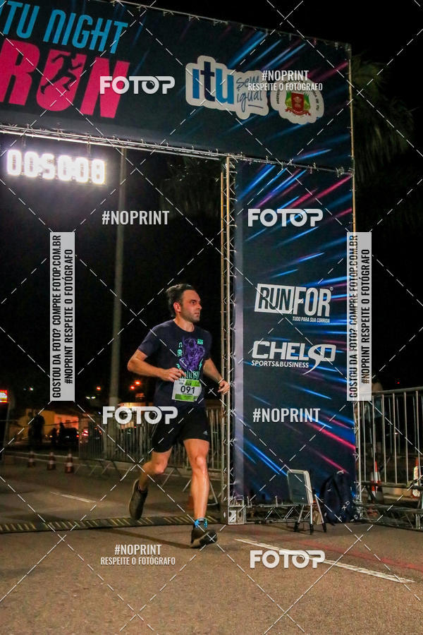 Buy your photos of the eventItu Night Run on Fotop