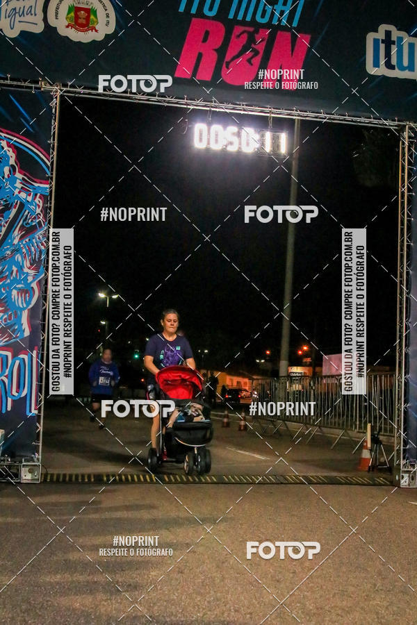 Buy your photos of the eventItu Night Run on Fotop