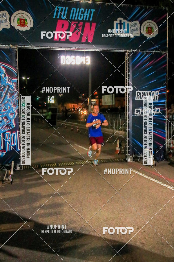 Buy your photos of the eventItu Night Run on Fotop