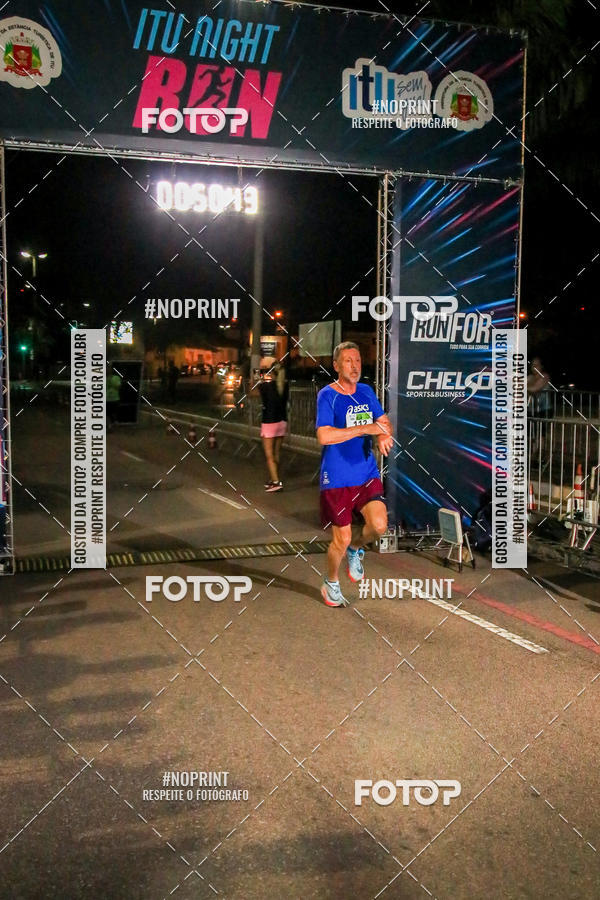 Buy your photos of the eventItu Night Run on Fotop
