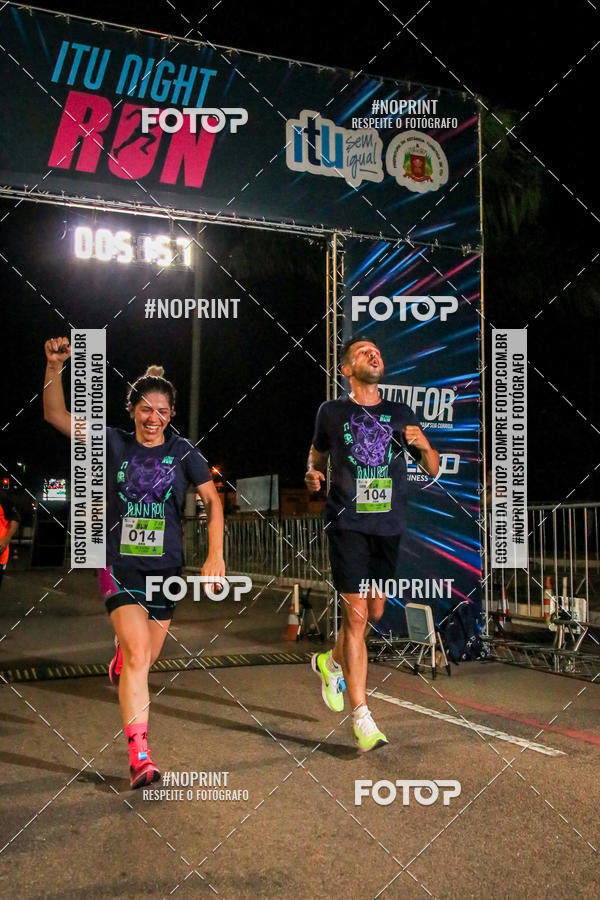 Buy your photos of the eventItu Night Run on Fotop