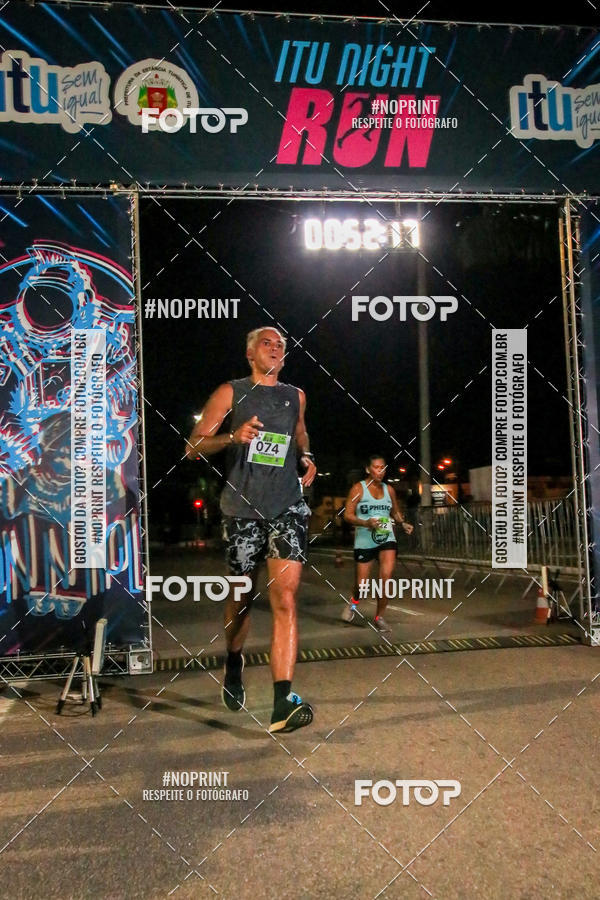 Buy your photos of the eventItu Night Run on Fotop