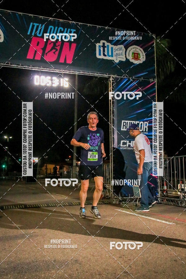 Buy your photos of the eventItu Night Run on Fotop