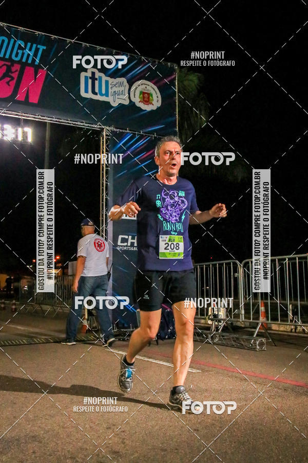 Buy your photos of the eventItu Night Run on Fotop