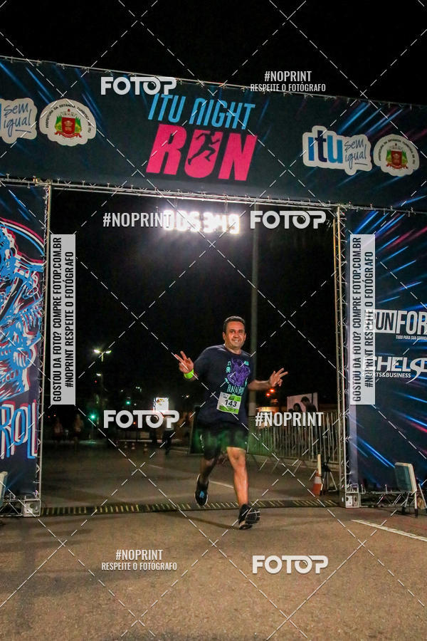 Buy your photos of the eventItu Night Run on Fotop