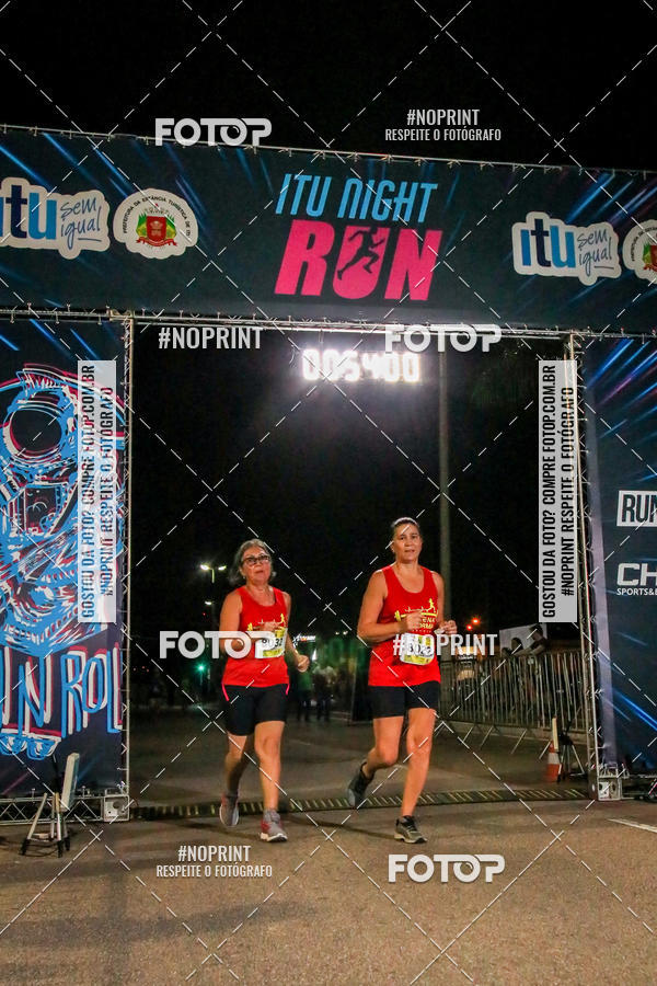 Buy your photos of the eventItu Night Run on Fotop