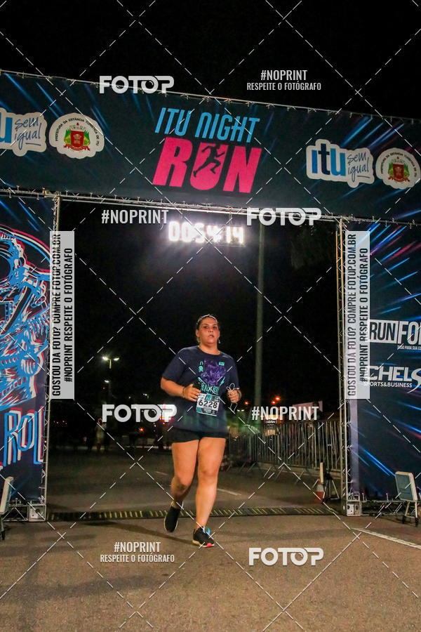 Buy your photos of the eventItu Night Run on Fotop