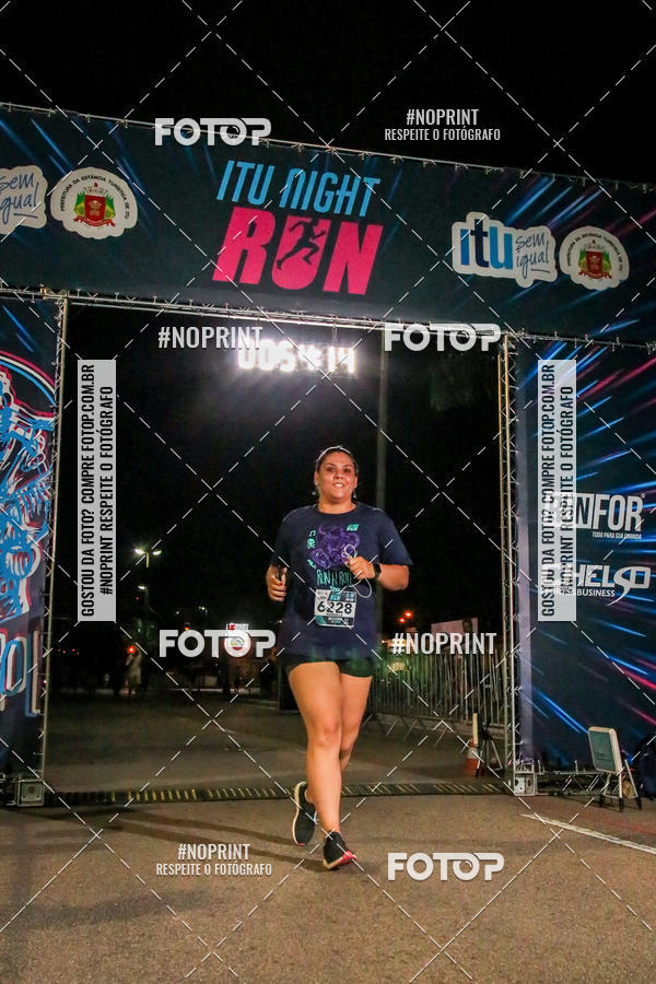 Buy your photos of the eventItu Night Run on Fotop
