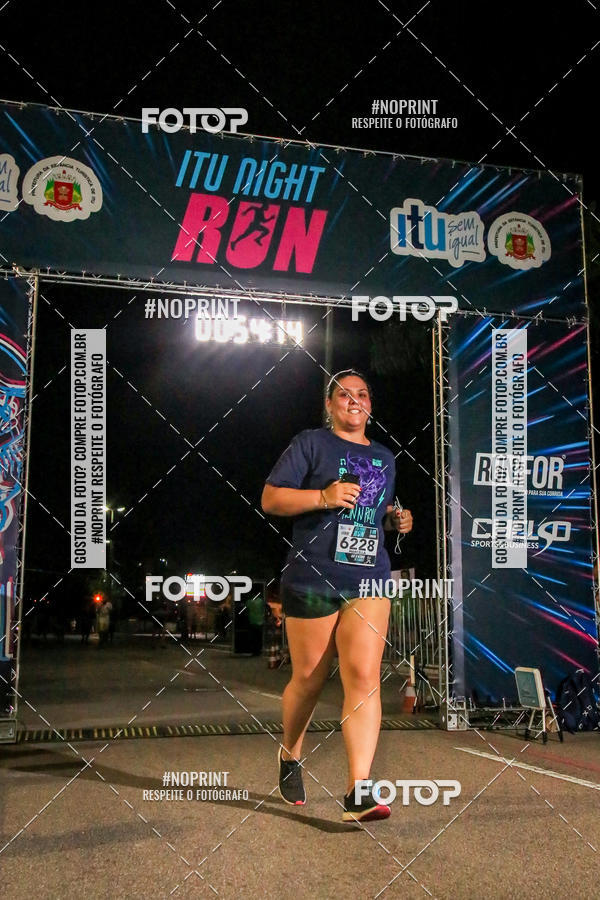 Buy your photos of the eventItu Night Run on Fotop