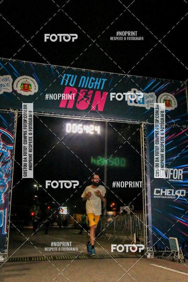 Buy your photos of the eventItu Night Run on Fotop