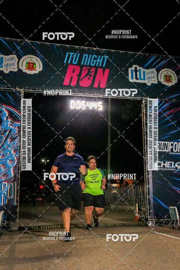 Buy your photos of the eventItu Night Run on Fotop