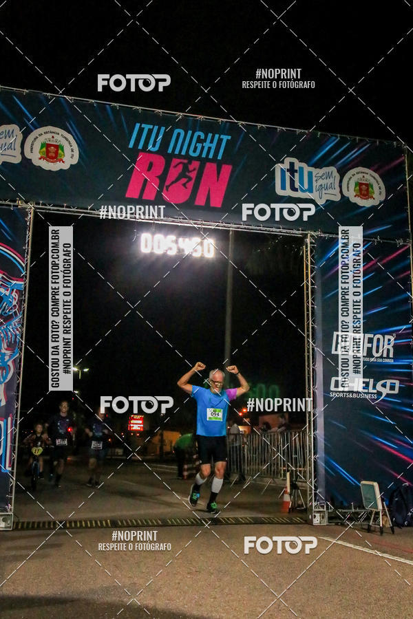 Buy your photos of the eventItu Night Run on Fotop