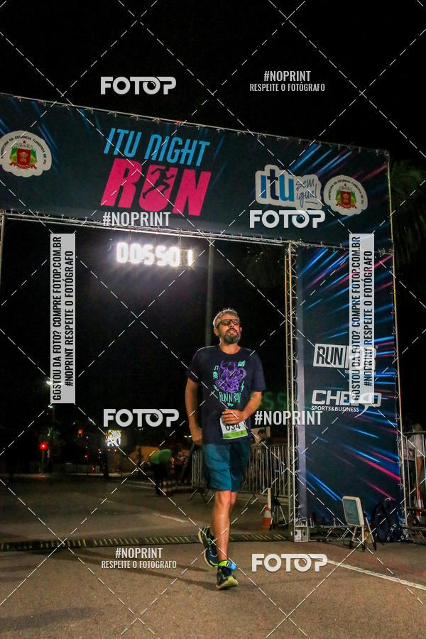 Buy your photos of the eventItu Night Run on Fotop