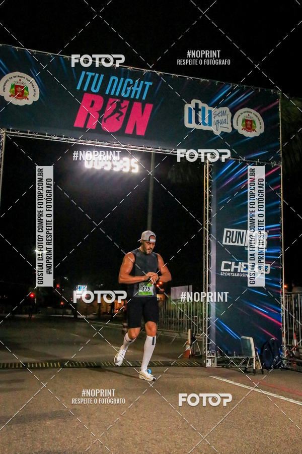 Buy your photos of the eventItu Night Run on Fotop