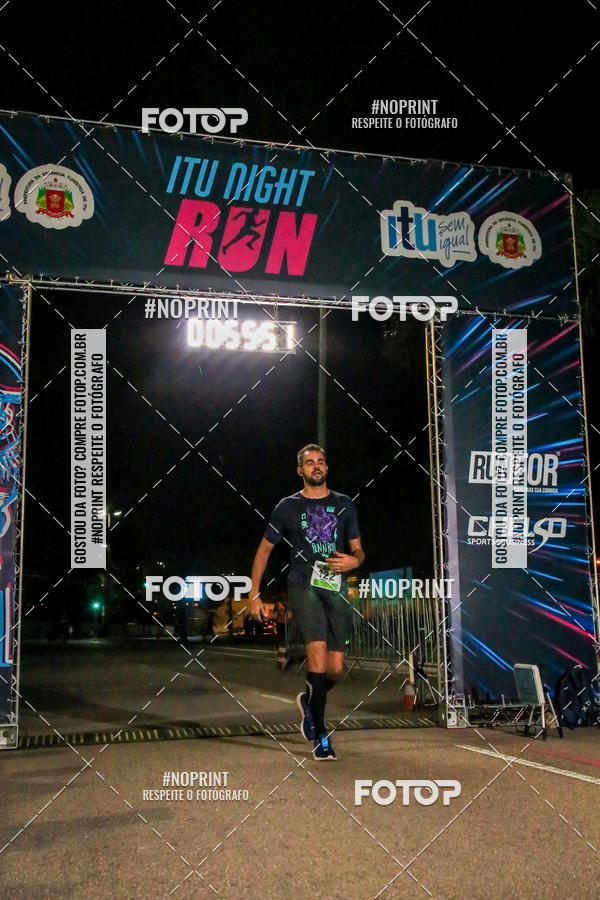 Buy your photos of the eventItu Night Run on Fotop
