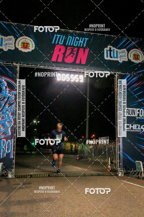 Buy your photos of the eventItu Night Run on Fotop