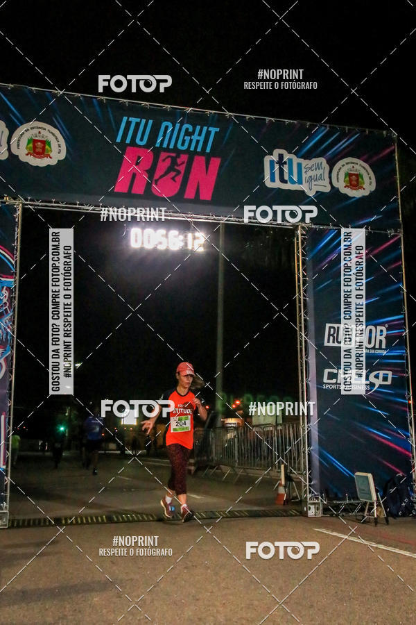 Buy your photos of the eventItu Night Run on Fotop