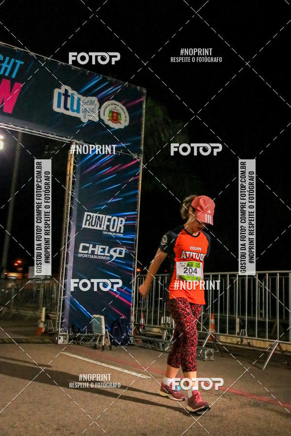 Buy your photos of the eventItu Night Run on Fotop