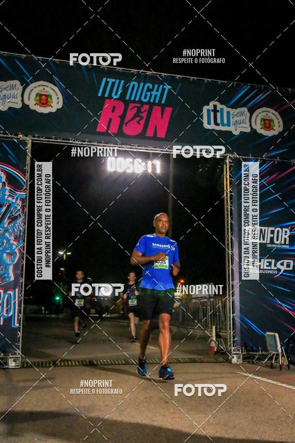 Buy your photos of the eventItu Night Run on Fotop