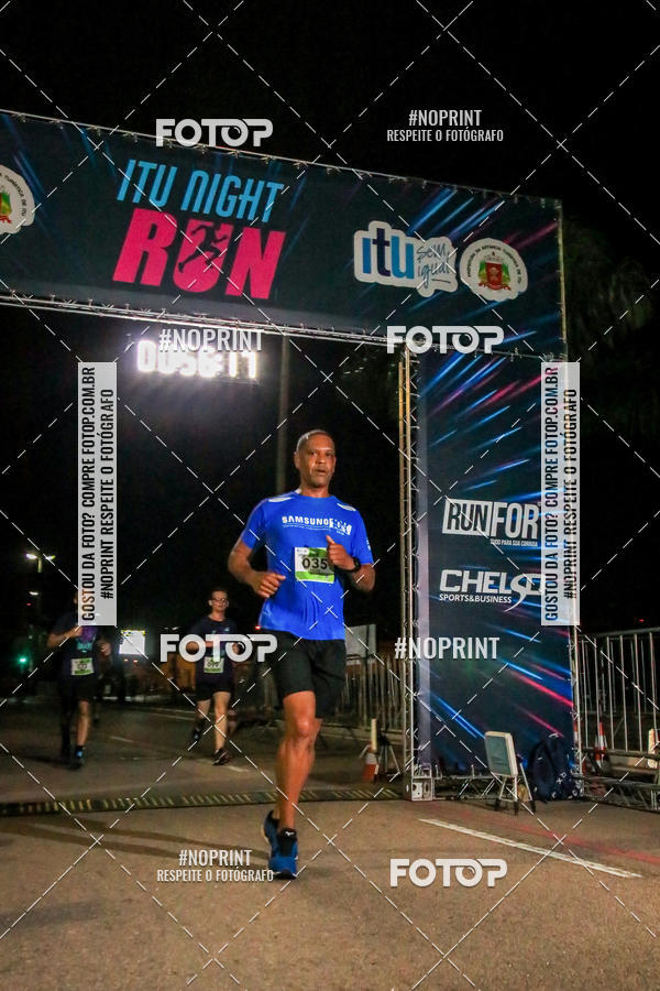 Buy your photos of the eventItu Night Run on Fotop