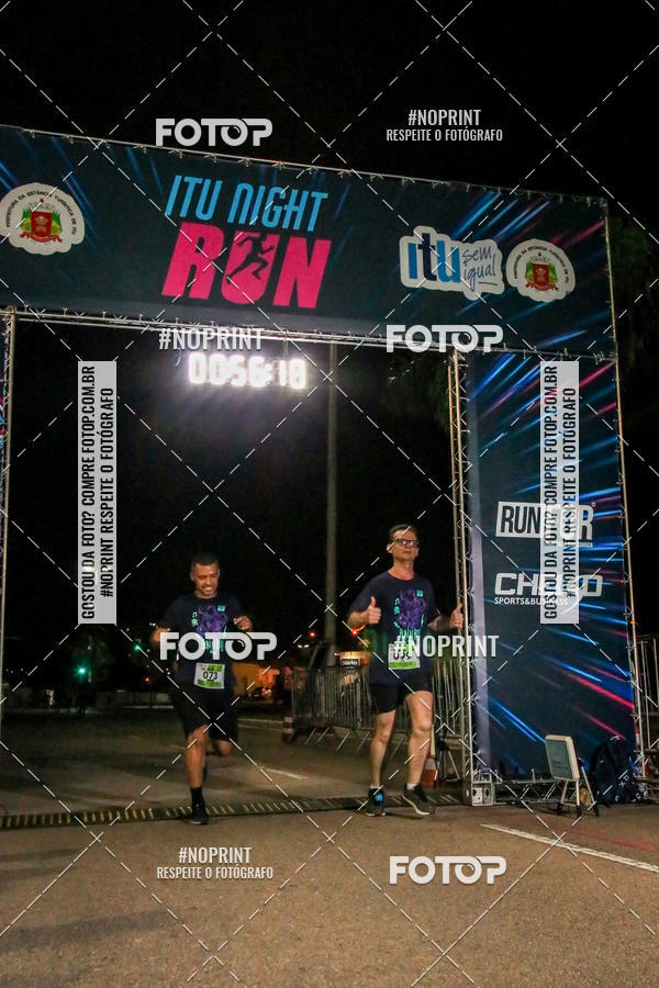 Buy your photos of the eventItu Night Run on Fotop