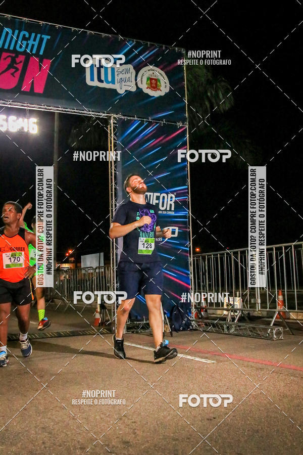 Buy your photos of the eventItu Night Run on Fotop