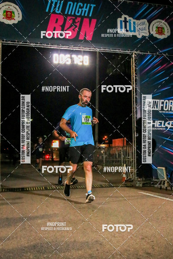 Buy your photos of the eventItu Night Run on Fotop