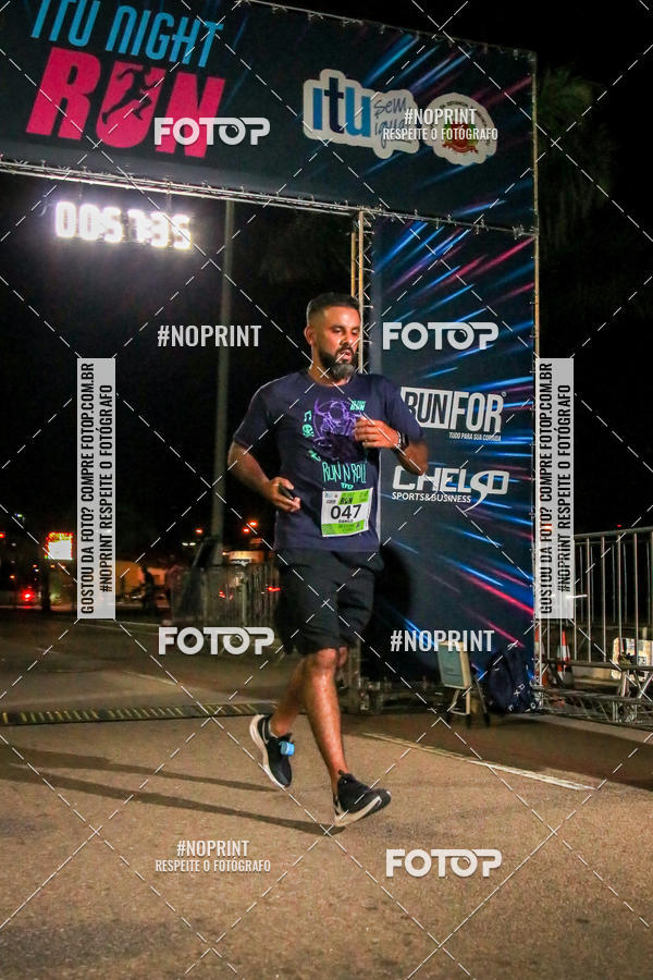 Buy your photos of the eventItu Night Run on Fotop