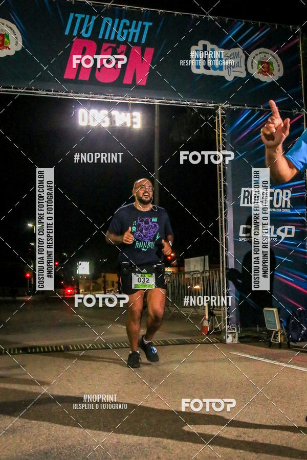 Buy your photos of the eventItu Night Run on Fotop