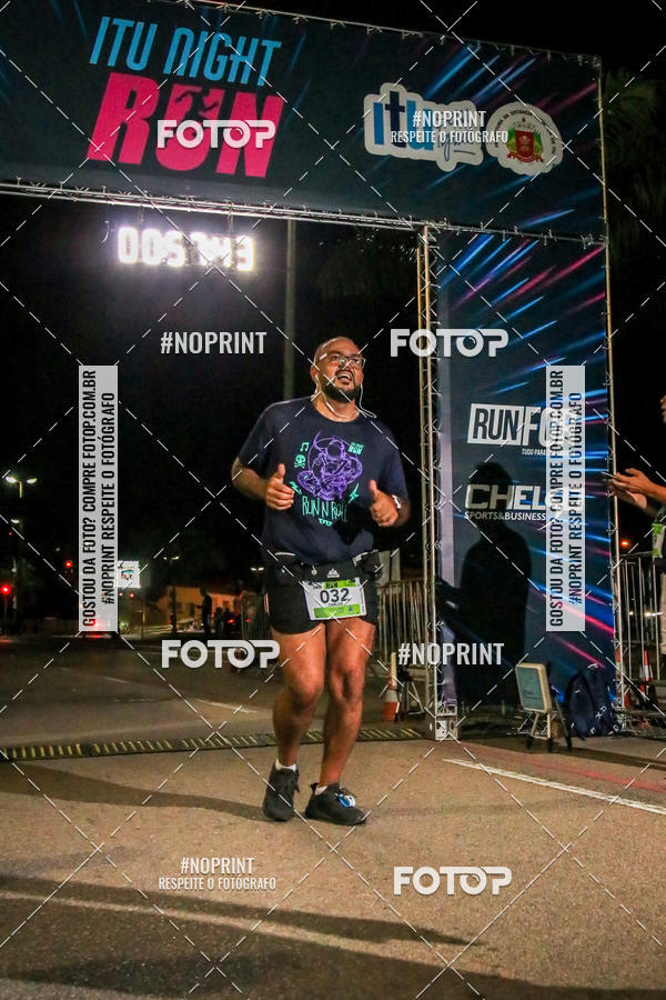 Buy your photos of the eventItu Night Run on Fotop